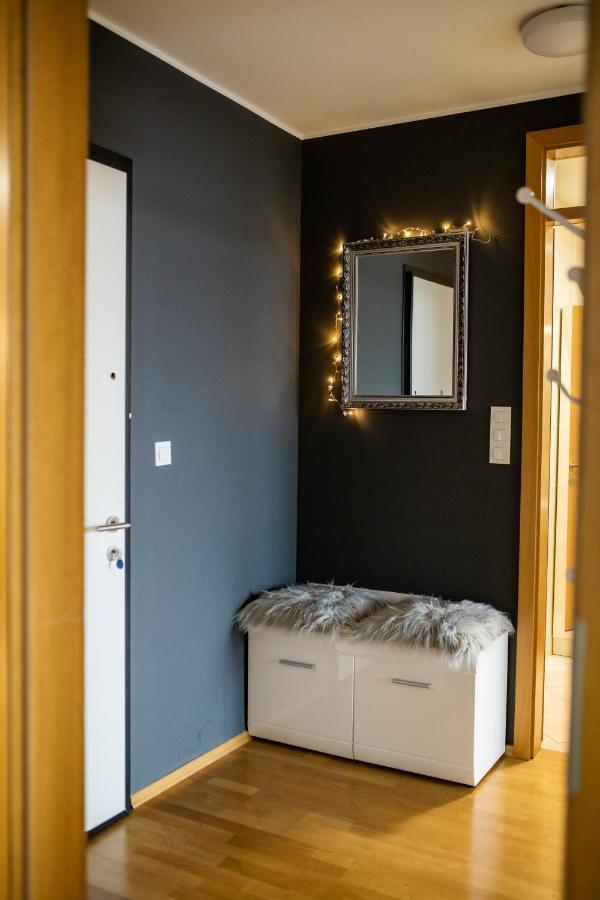 Hermes Apartment & 2 Free Garage Secured Parkings Ljubljana Luaran gambar